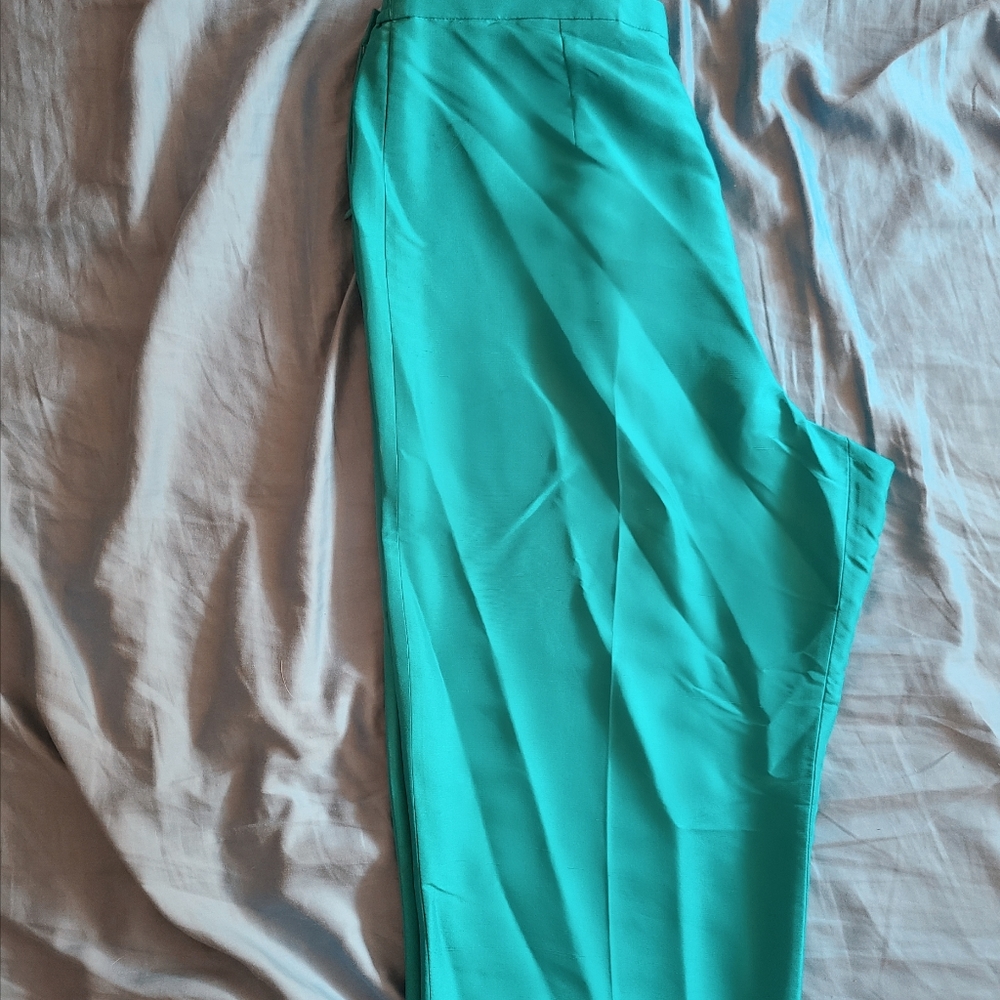 Silk Suit Set - Picture 5 of 6